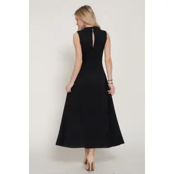 Sleeveless High Neck Crinkle Knit Fully Long Dress